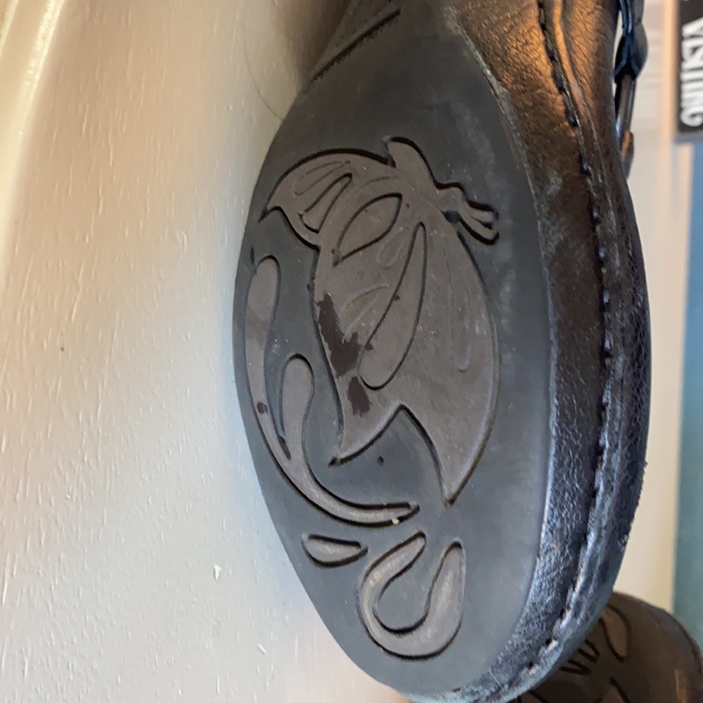 Barn Crown Black clogs. - Picture 7 of 7
